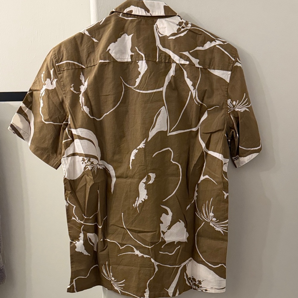 Club Monaco Brown and White Floral Casual Shirt - Picture 3 of 5